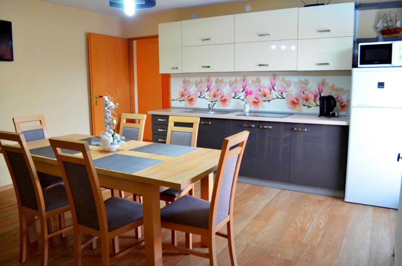 Apartmany Riviera A Chalupa Riviera Liptov, Бешенёва Экстерьер фото